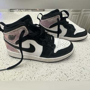 Nike Air Jordan 1 Mid Bleached Coral Tie Dye White Black (GS) DM6216-001 Size 1Y